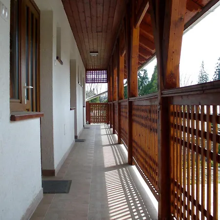 Rozsakert Apartmanhaz