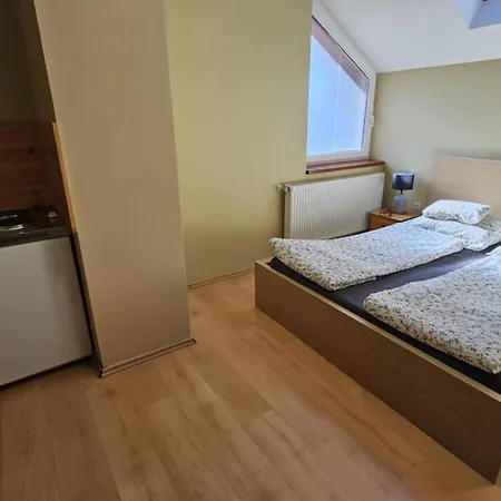 Penzion Rozsakert Apartmanhaz