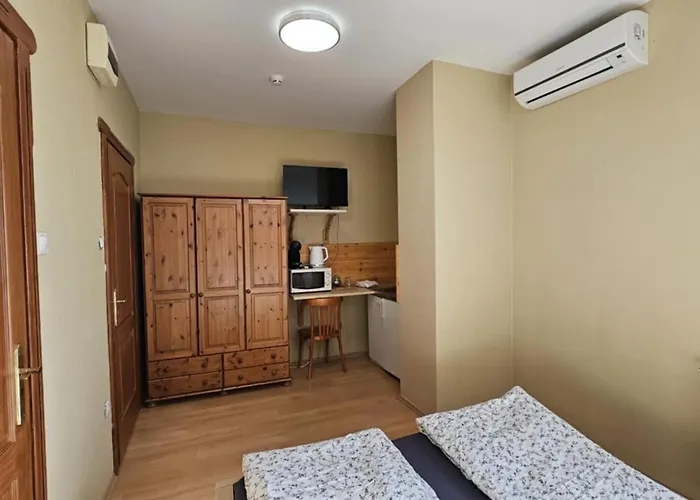 Pensiune Rozsakert Apartmanhaz 3*