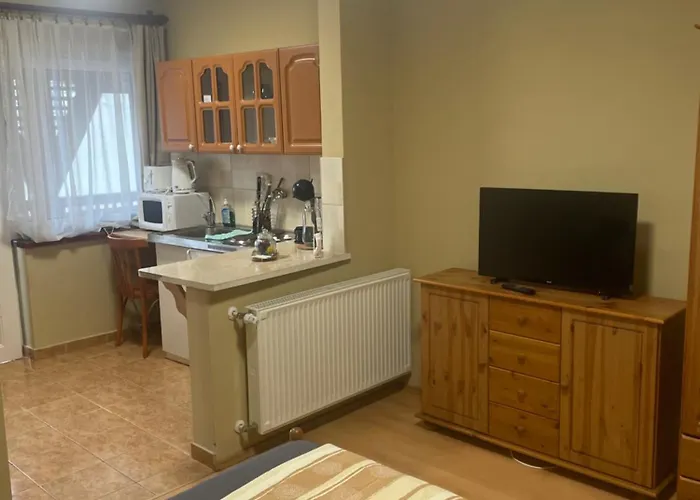 Rozsakert Apartmanhaz 3*