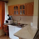 Guest house Rozsakert Apartmanhaz 3*