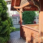 Rozsakert Apartmanhaz 3*