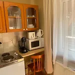 Rozsakert Apartmanhaz Guest house