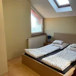 Guest house Rozsakert Apartmanhaz 3*