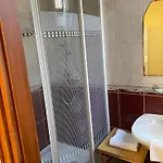 Rozsakert Apartmanhaz Guest house