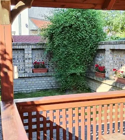 Vendégház Rózsakert 3*