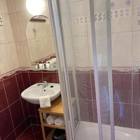 Vendégház Rózsakert 3*