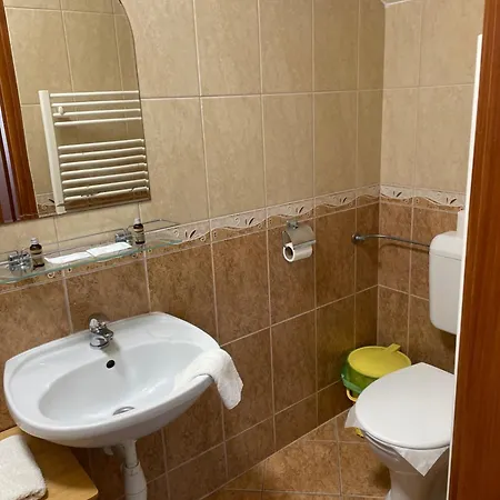 Rózsakert Vendégház 3*