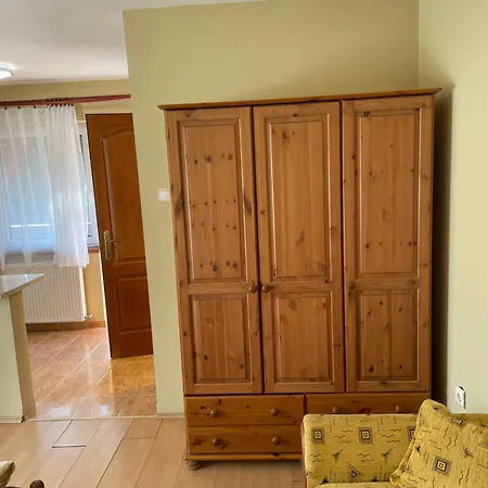 Pensiune Rozsakert Apartmanhaz *