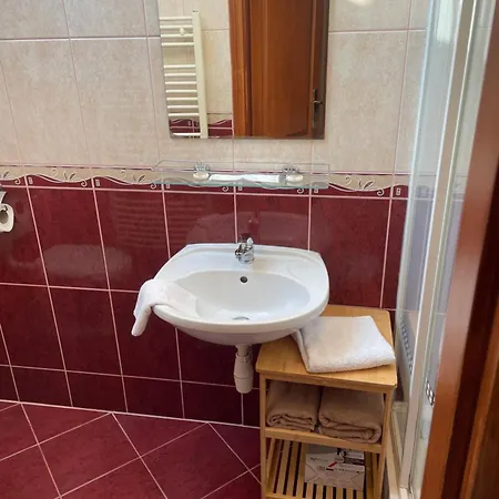 Rózsakert Vendégház 3*