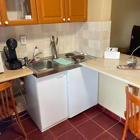 Rozsakert Apartmanhaz Pensiune
