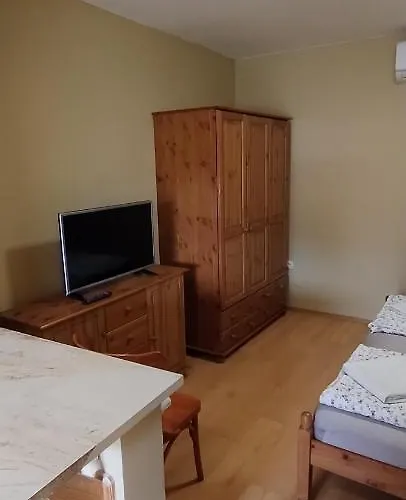 Гостевой дом Rozsakert Apartmanhaz
